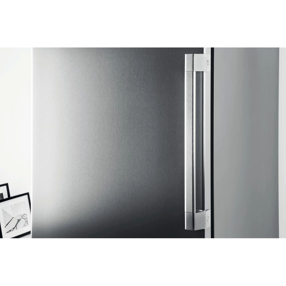Whirlpool UW8 F2CXBI N2 inox, Hűtő:L, Fagyasztó:259L, No frost fagyasztószekrény (Használt - A)