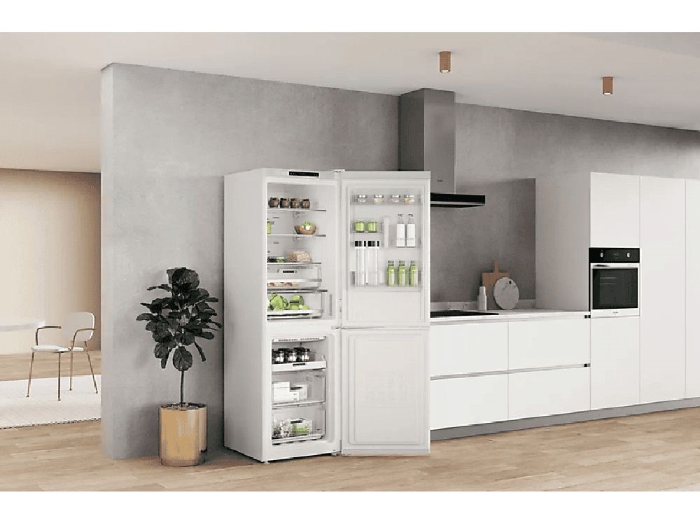Whirlpool W7X 83A W fehér, alulfagyasztós, Hűtő:231L, Fagyasztó:104L, No frost hűtőszekrény