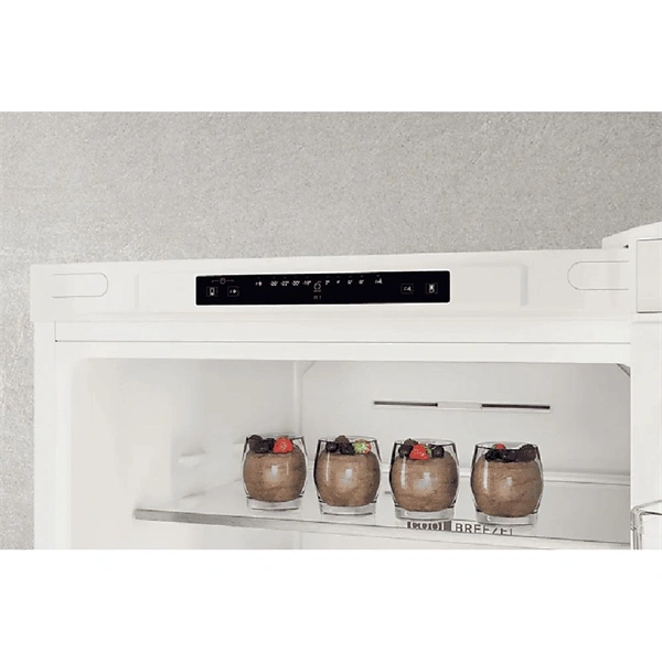 Whirlpool W7X 83A W fehér, alulfagyasztós, Hűtő:231L, Fagyasztó:104L, No frost hűtőszekrény (Újszerű)