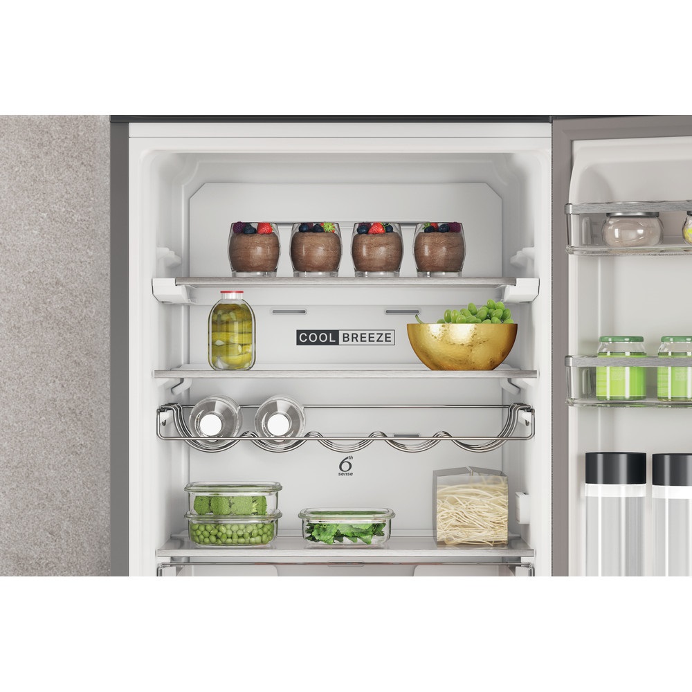 Whirlpool W7X 83T MX inox, alulfagyasztós, Hűtő:231L, Fagyasztó:104L, No frost hűtőszekrény