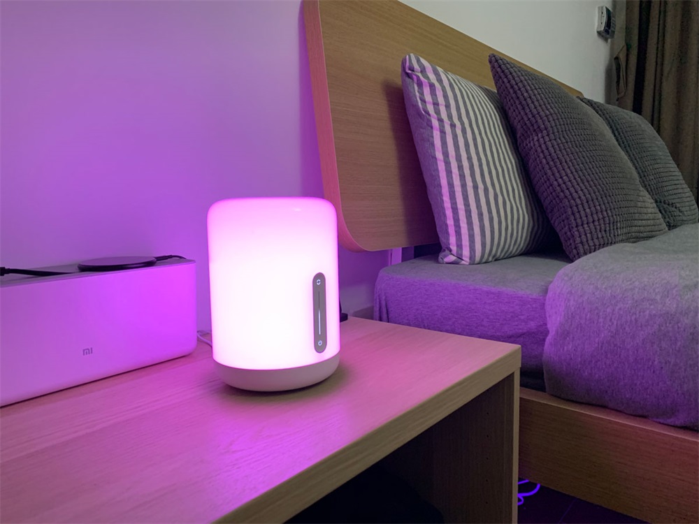 Xiaomi Mi Bedside Lamp 2 okos éjjeli LED lámpa