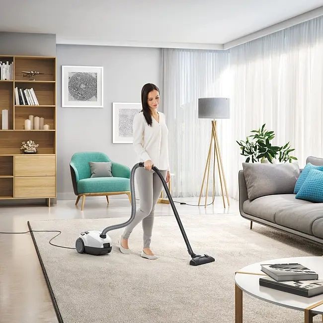 Zanussi ZANCG20IW jégfehér porzsákos porszívó