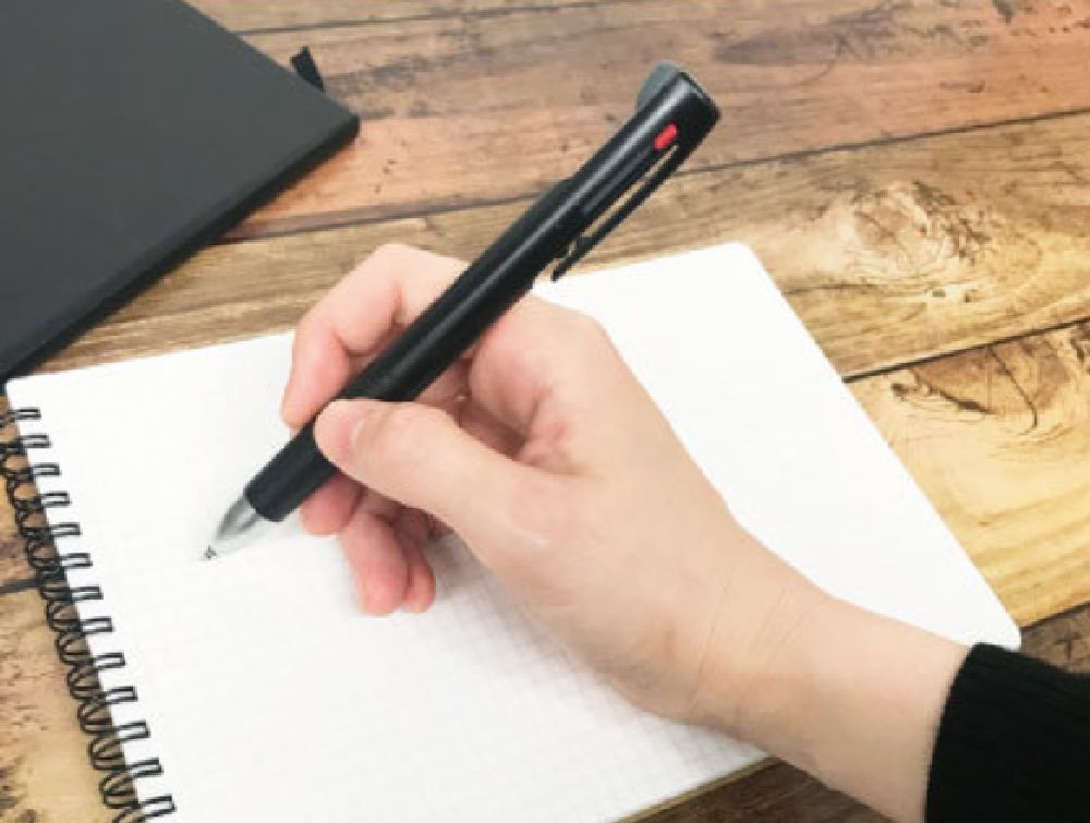 Zebra Blen 2+S 0.7 fekete testű kétszínű toll+nyomósirón